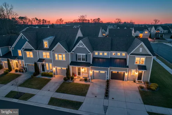 a view of house and outdoor space