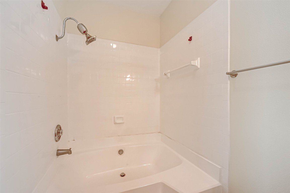 3780 Tanglewilde Street, Unit 604 Houston, TX 77063 - Photo 39 of 46