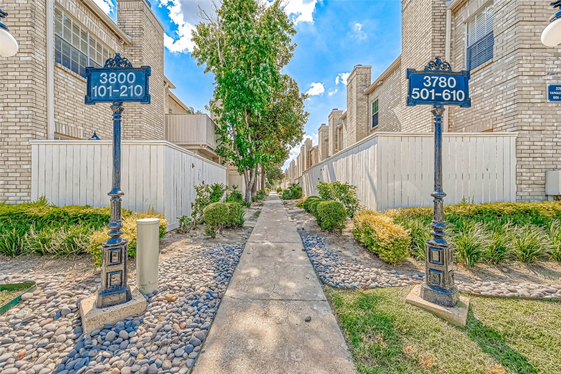 3780 Tanglewilde Street, Unit 604 Houston, TX 77063 - Photo 44 of 46