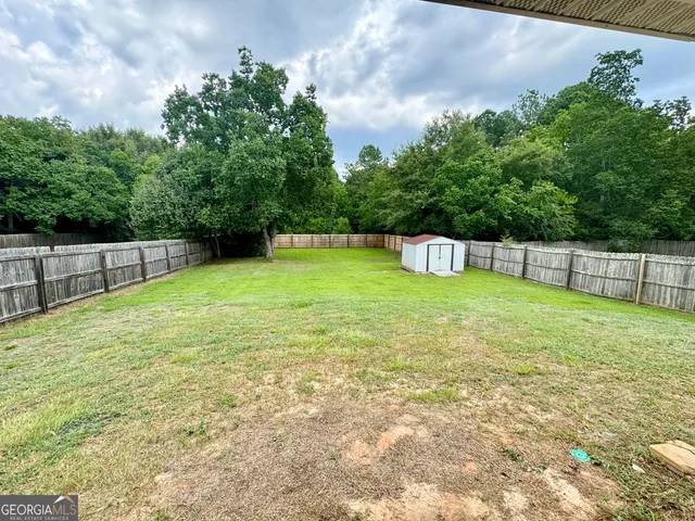 $1,600 | 308 Strawbridge Lane, Bonaire, GA 31005