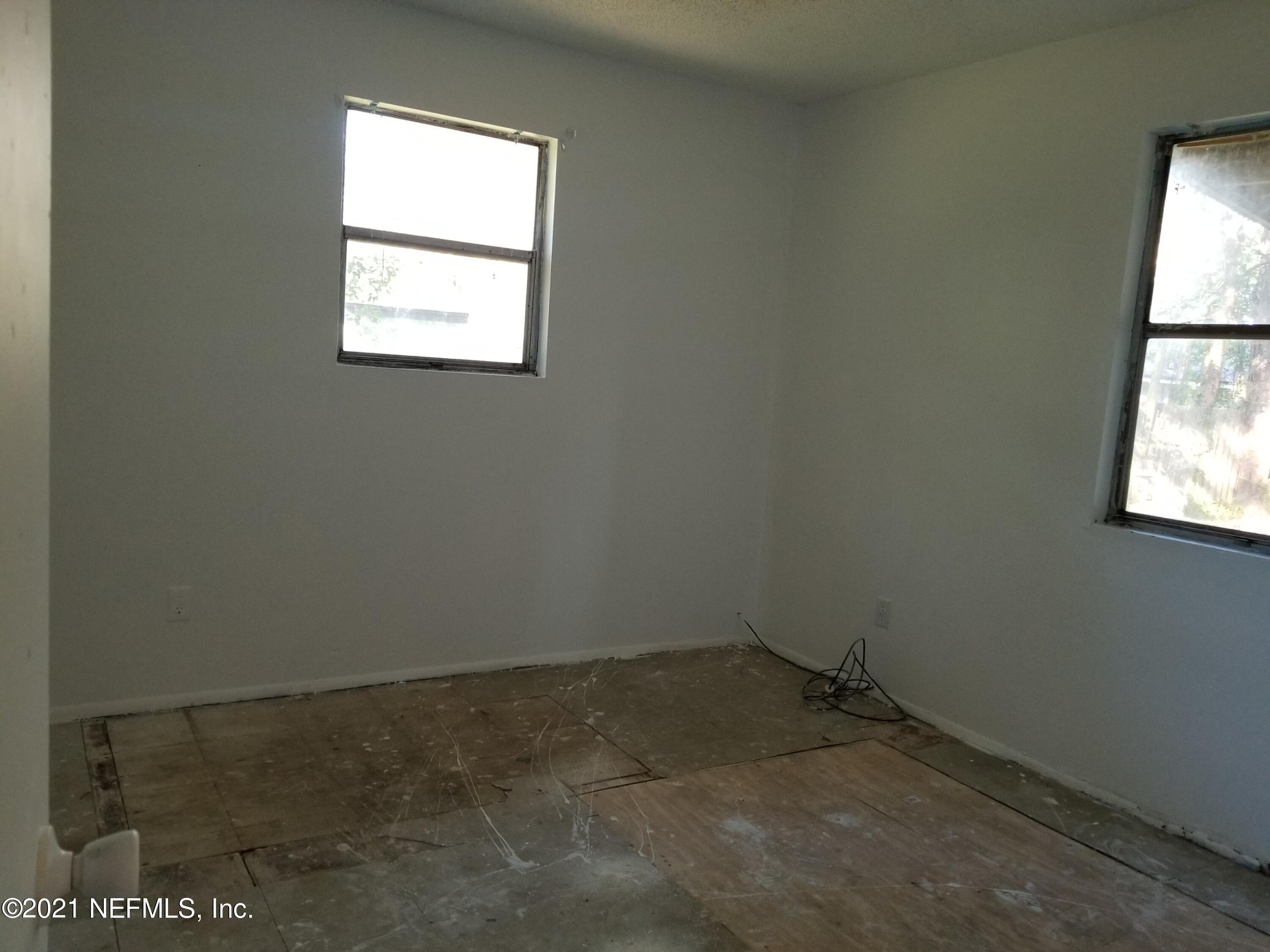 7649 Old Kings Road Jacksonville, FL 32219 - Photo 14 of 34 20211030_163210