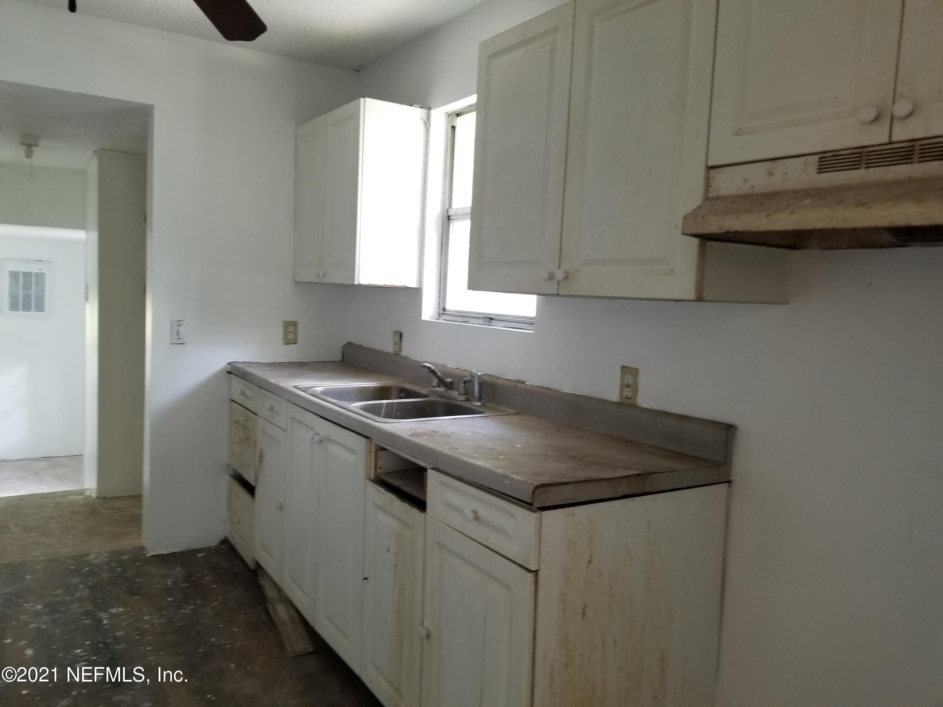 7649 Old Kings Road Jacksonville, FL 32219 - Photo 19 of 34 20211030_163356