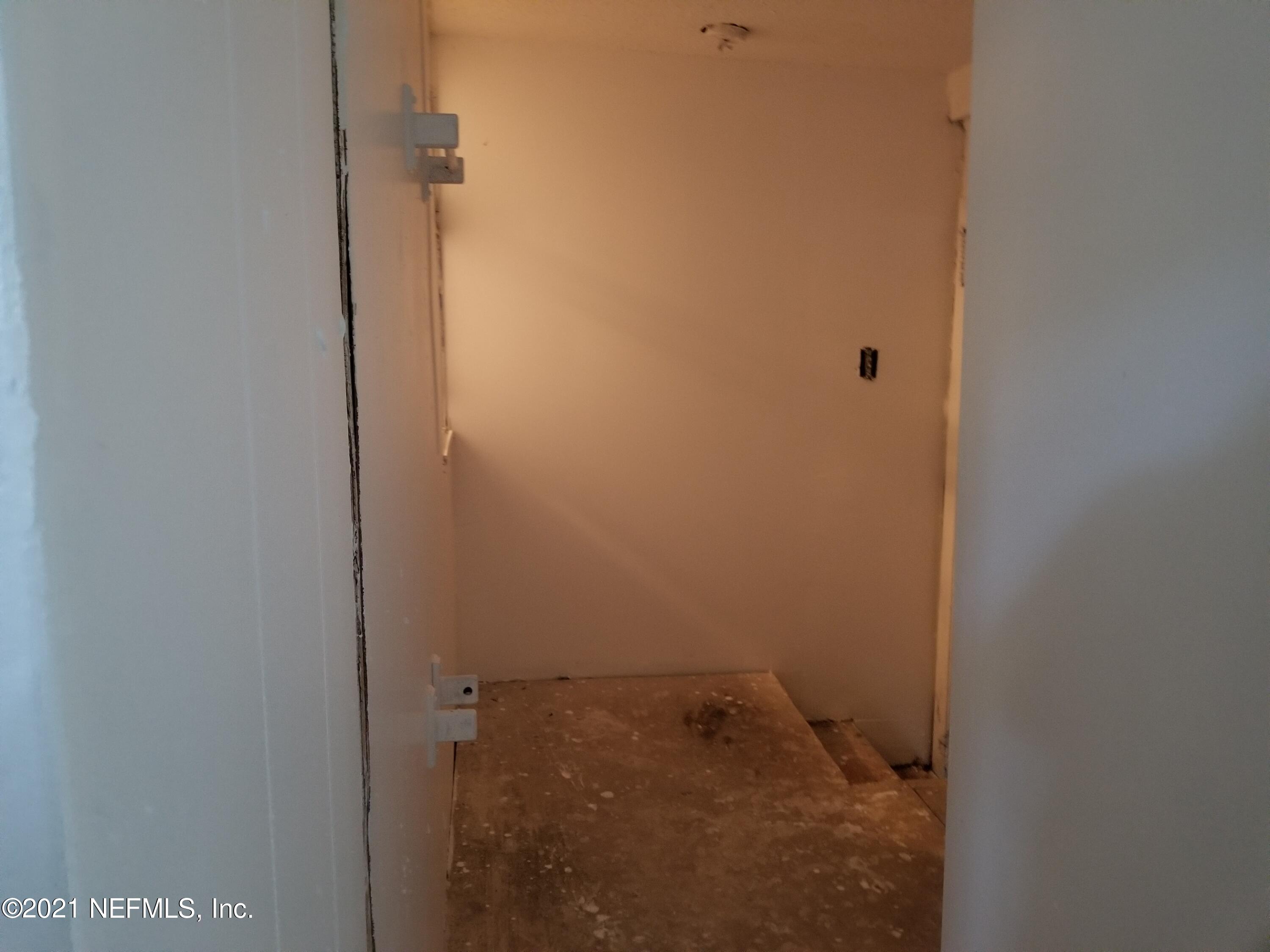 7649 Old Kings Road Jacksonville, FL 32219 - Photo 22 of 34 20211030_163428