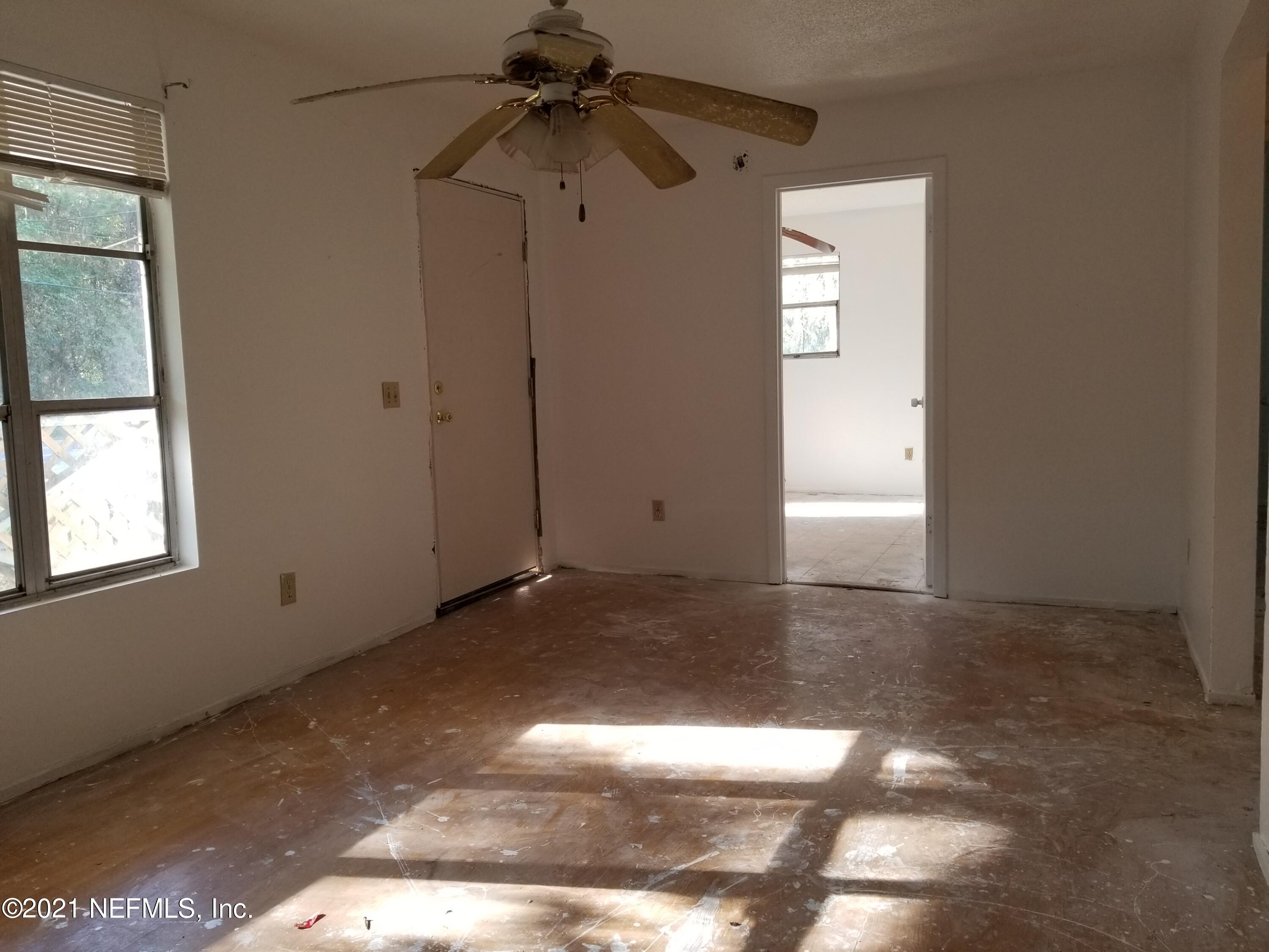 7649 Old Kings Road Jacksonville, FL 32219 - Photo 5 of 34 20211030_163051