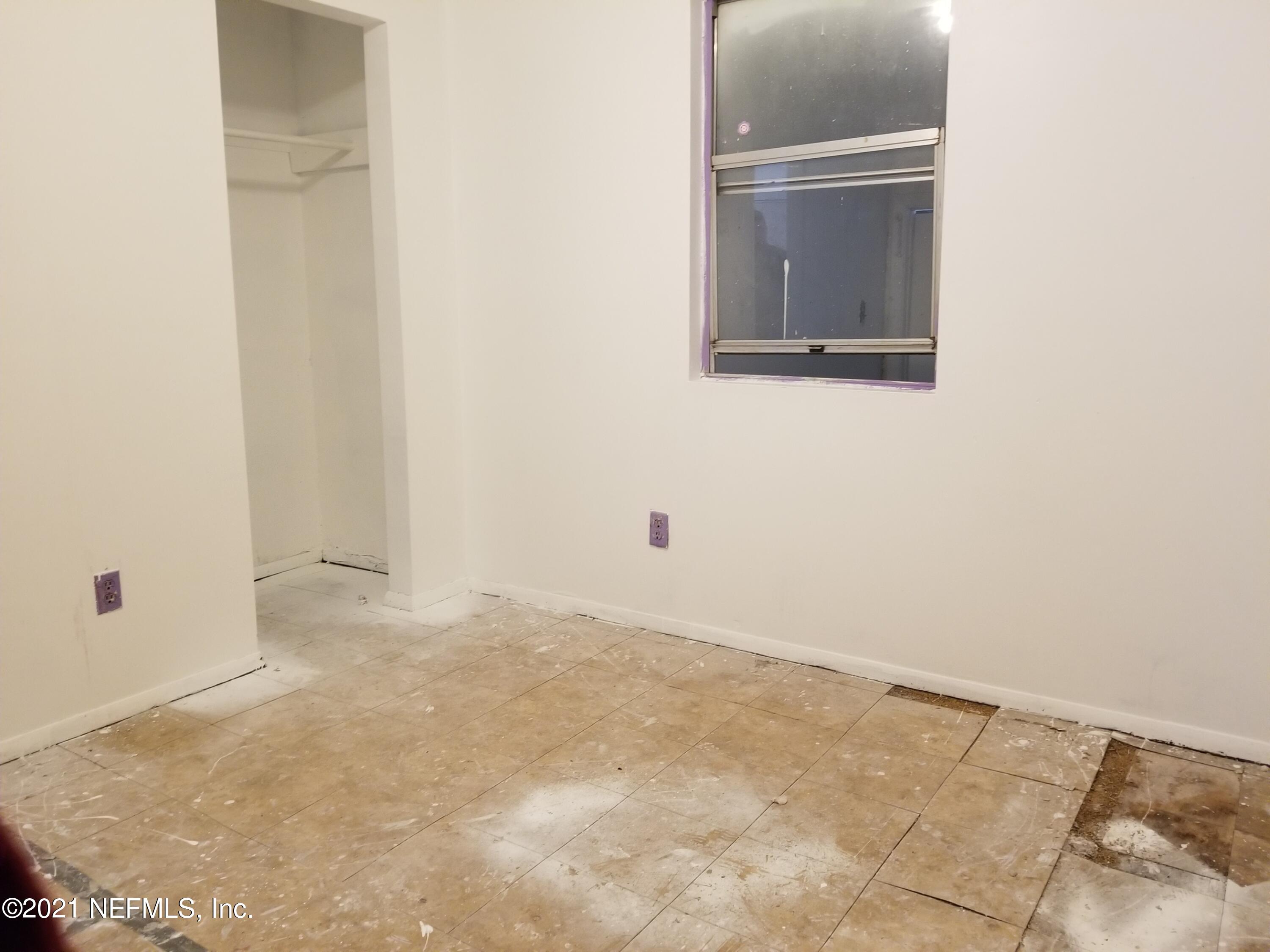 7649 Old Kings Road Jacksonville, FL 32219 - Photo 8 of 34 20211030_163136