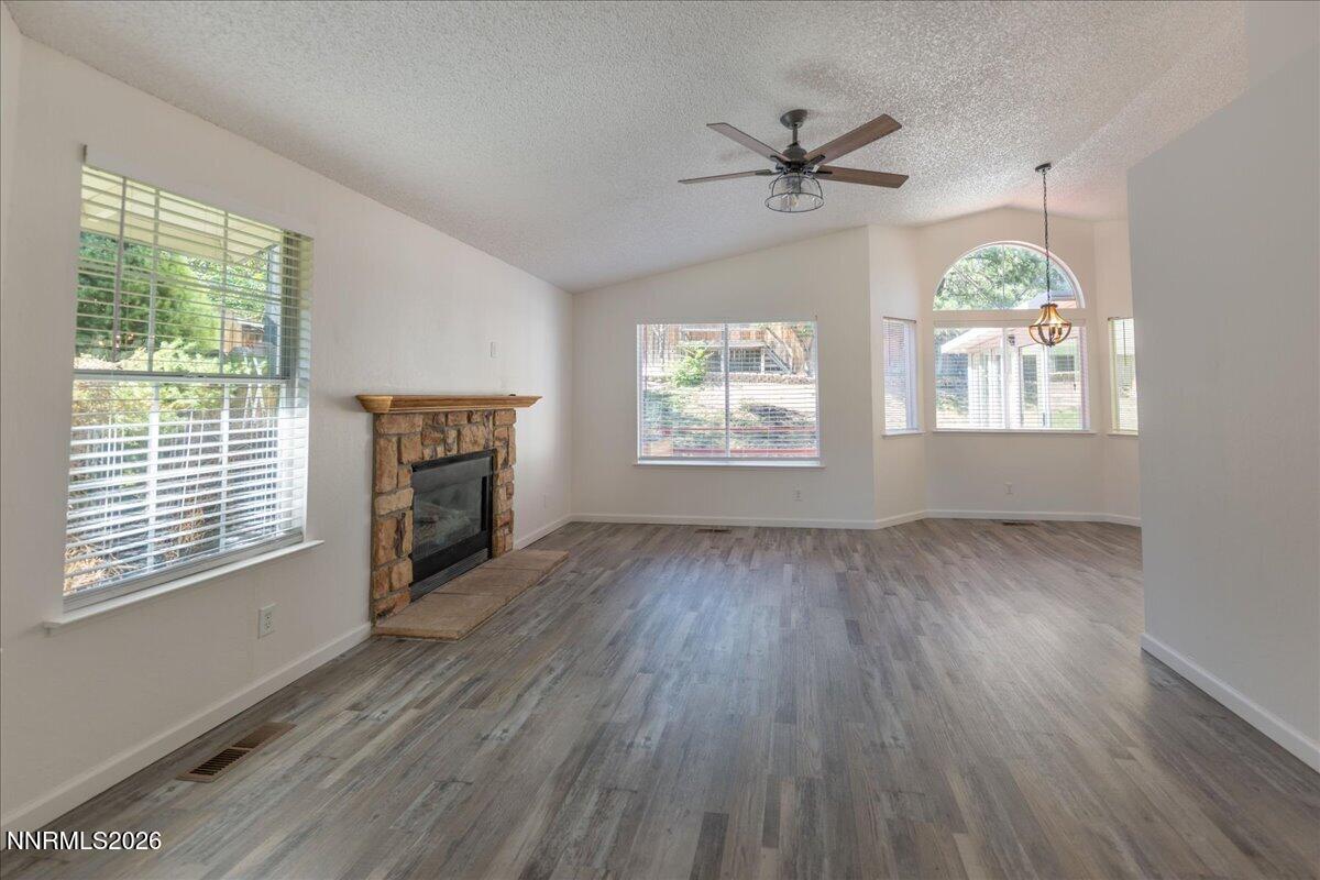 6333 Walnut Creek Road Reno, NV 89523 - Photo 23 of 29 07-Living Room 1