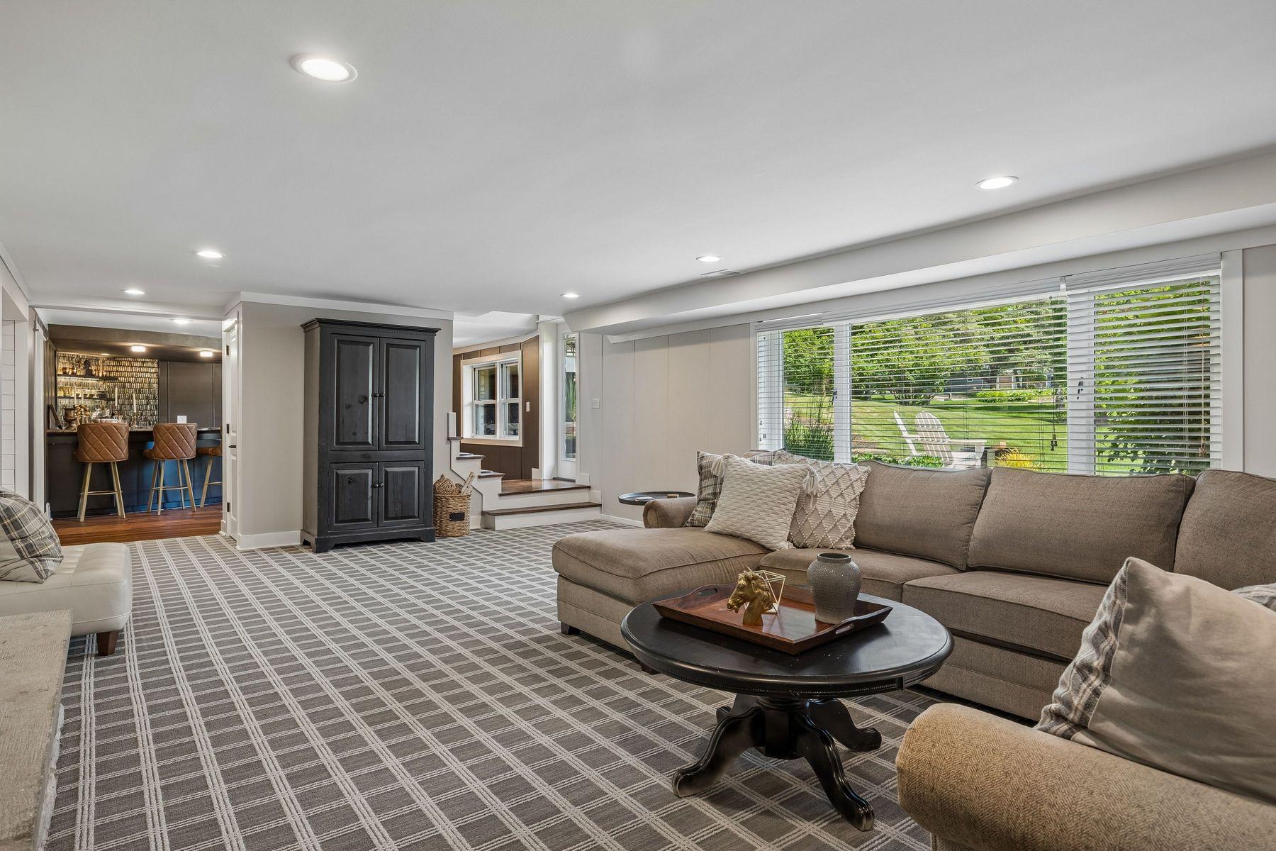 6641 Parkwood Road Edina, MN 55436 - Photo 65 of 86