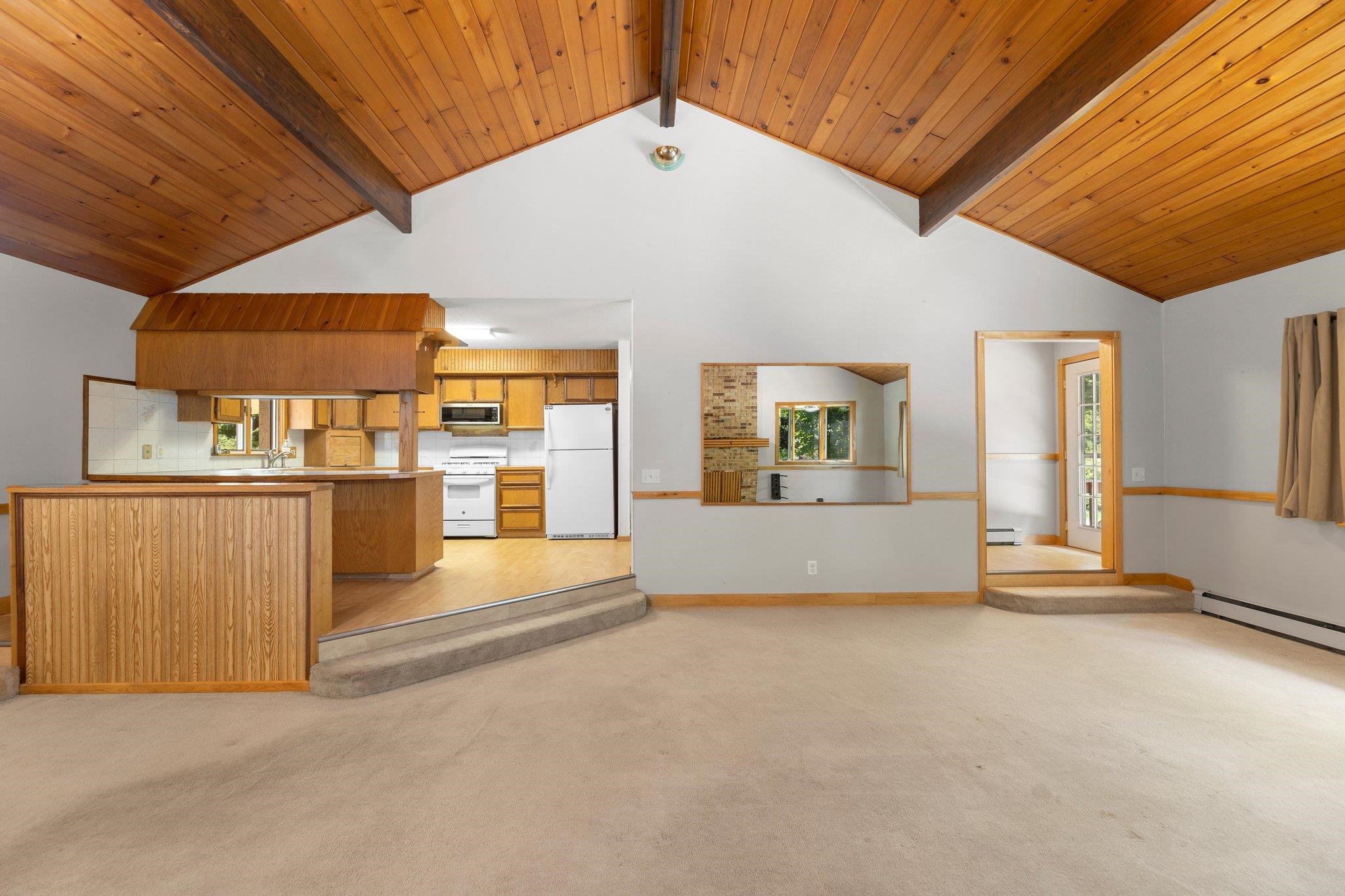 11096 South Cedar Road Cedar, MI 49621 - Photo 5 of 51 1913252-4.JPG
