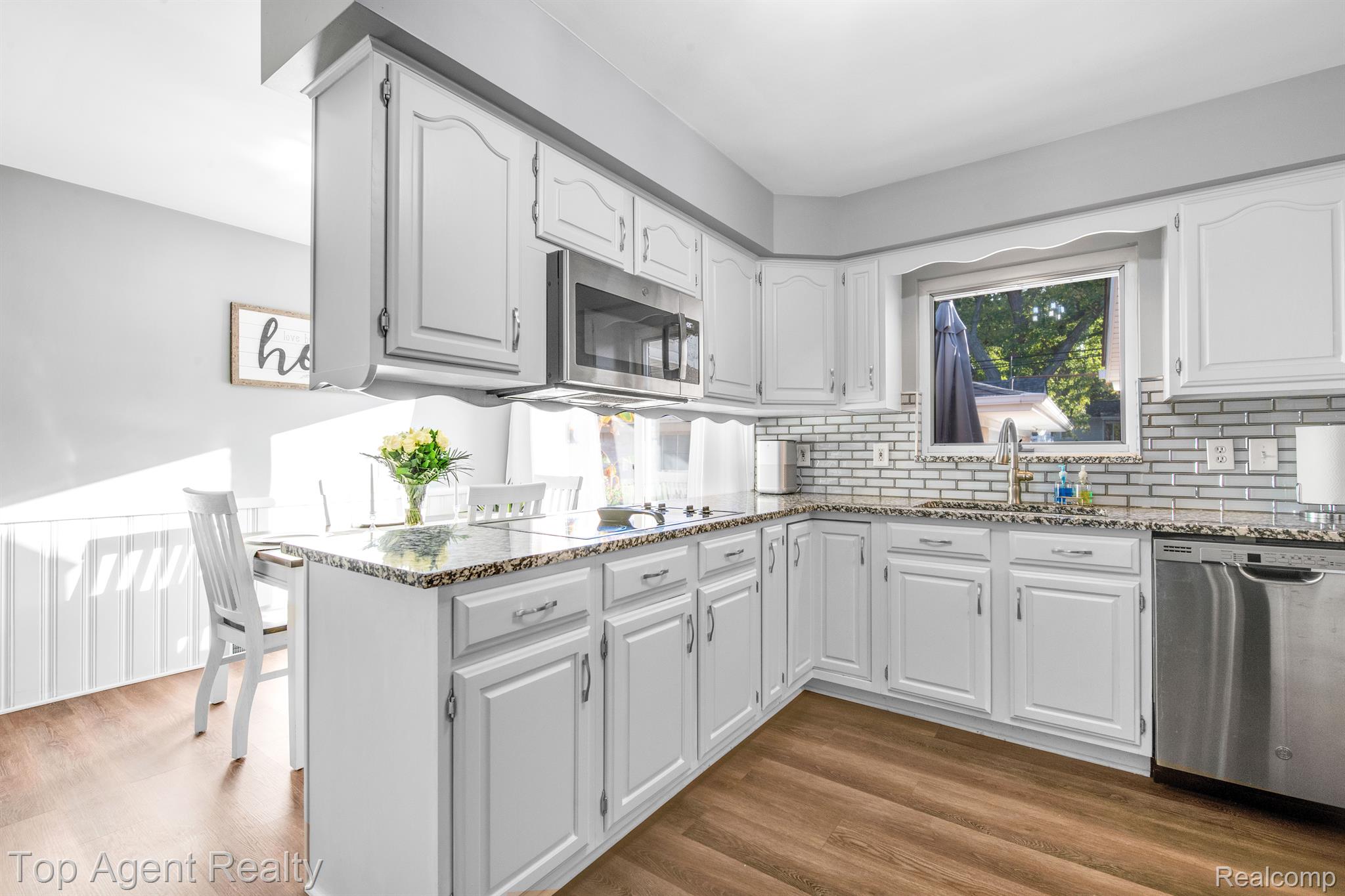 3261 Bathurst Avenue Rochester, MI 48309 - Photo 9 of 35 Gallery Image 9