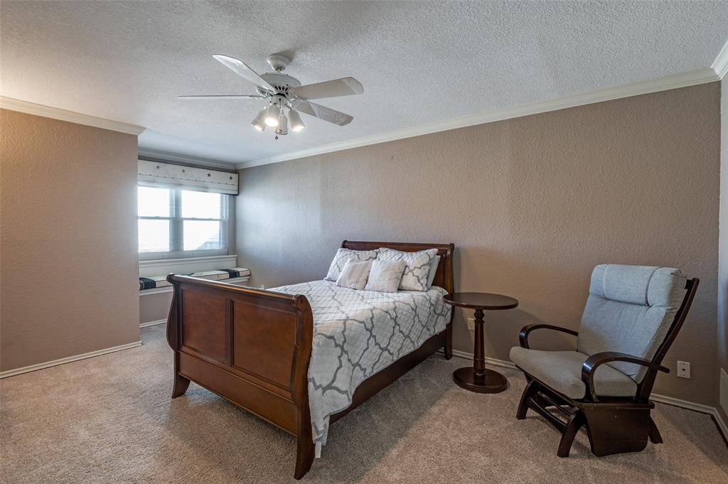 17819 Lost View Road Dallas, TX 75252 - Photo 29 of 39 Upstairs Guest bedroom