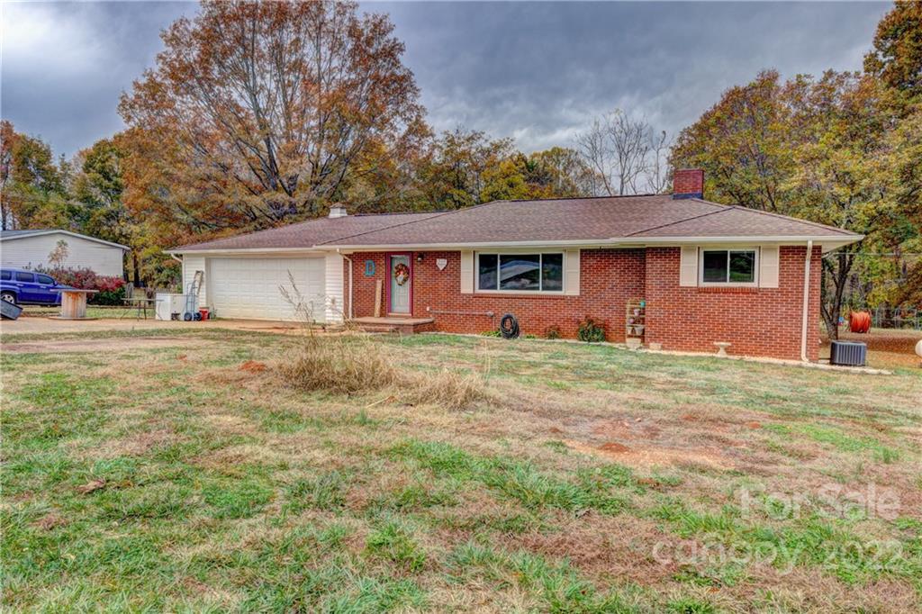 1709 Martin Road Kings Mountain, NC 28086 - Photo 3 of 16 Gallery Image 3