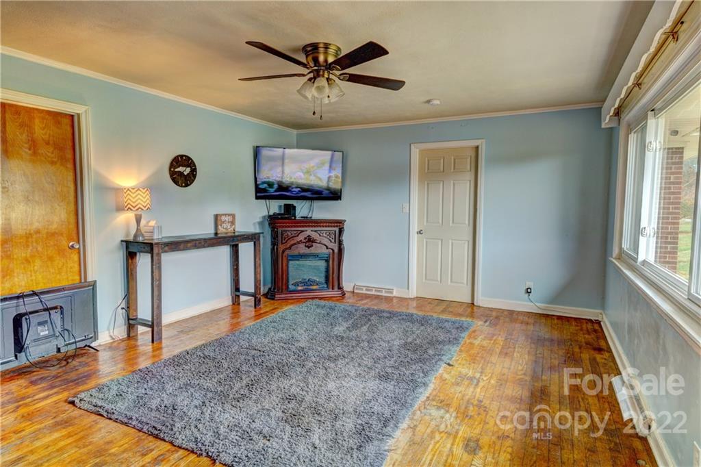 1709 Martin Road Kings Mountain, NC 28086 - Photo 4 of 16 Gallery Image 4