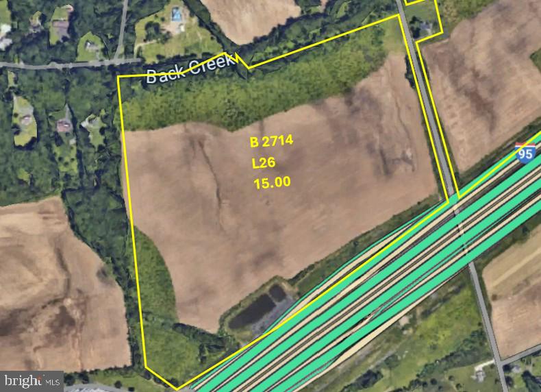 a view of a tennis court