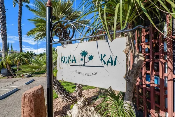 $239,000 | 8800 Eton Avenue, Unit 31, Canoga Park, CA 91304