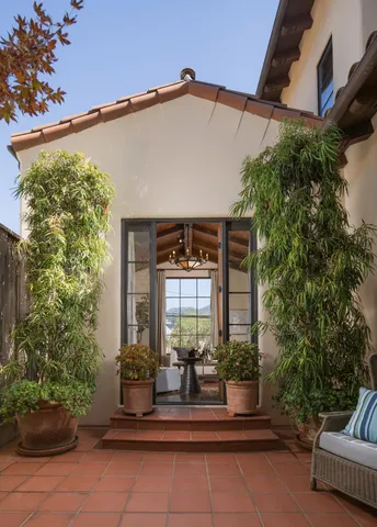 $3,995,000 | 905 Laguna Street, Santa Barbara, CA 93101