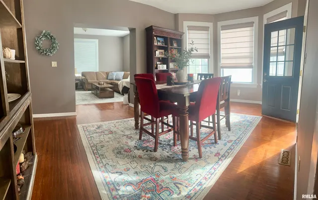 $235,000 | 2238 Hampshire Street, Quincy, IL 62301