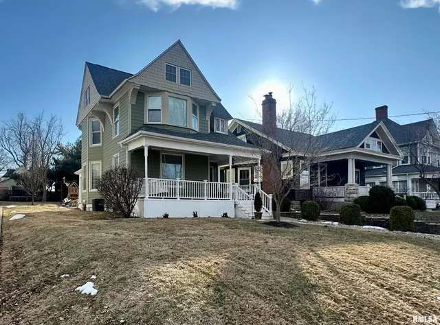 $235,000 | 2238 Hampshire Street, Quincy, IL 62301