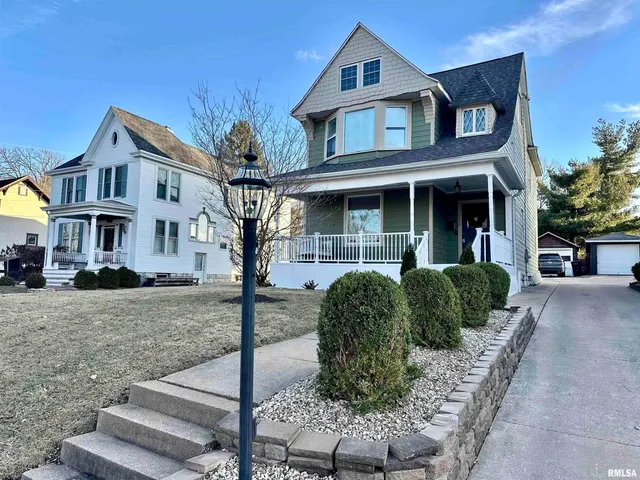 $235,000 | 2238 Hampshire Street, Quincy, IL 62301