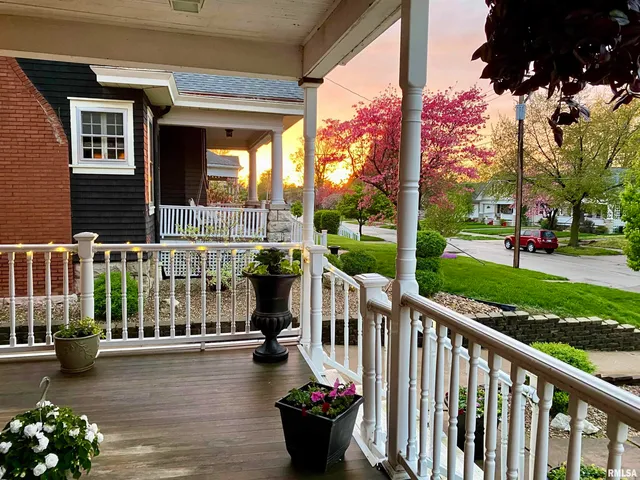 $235,000 | 2238 Hampshire Street, Quincy, IL 62301