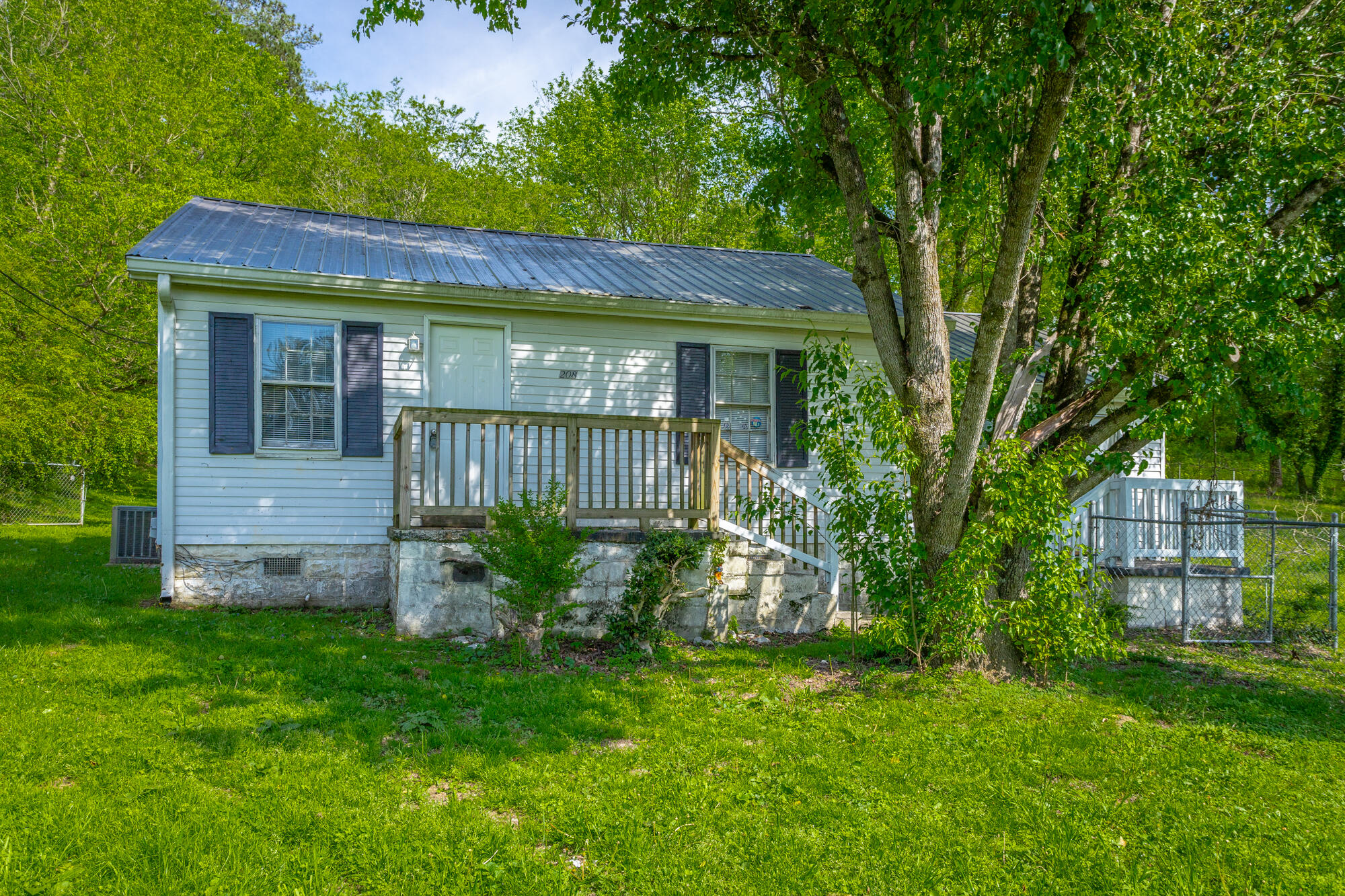 208 North Jenkins Road Rossville, GA 30741 - Photo 3 of 47 208 N Jenkins Road HD-44