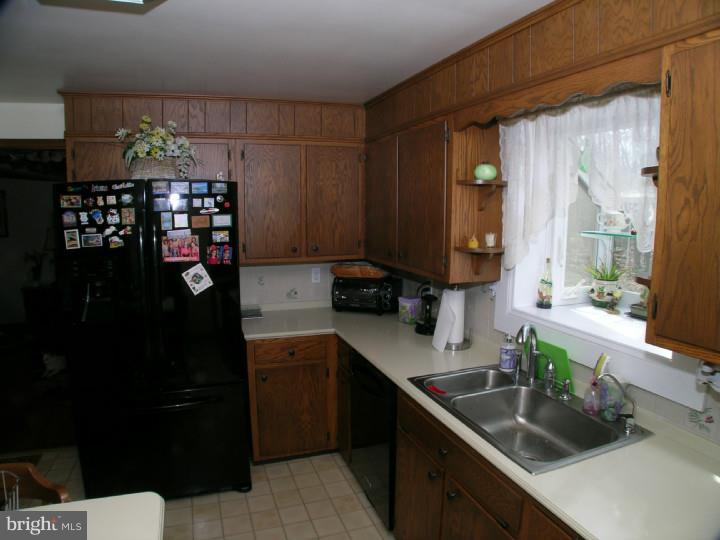 2331 Romig Road Pottstown, PA 19464 - Photo 12 of 25 Gallery Image 12