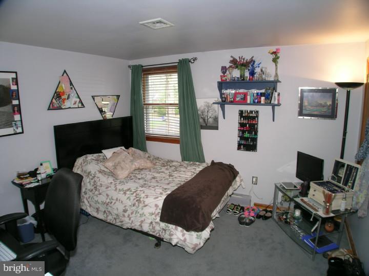 2331 Romig Road Pottstown, PA 19464 - Photo 13 of 25 Gallery Image 13