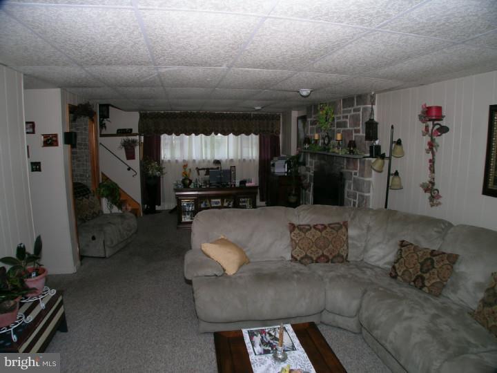 2331 Romig Road Pottstown, PA 19464 - Photo 6 of 25 Gallery Image 6
