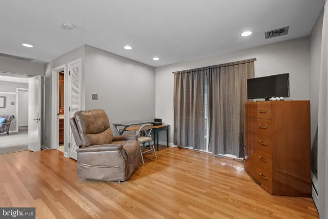 $549,900 | 1221 Country Club Drive, Lancaster, PA 17601