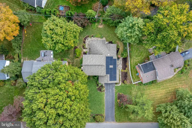 $549,900 | 1221 Country Club Drive, Lancaster, PA 17601