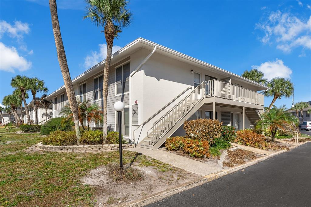 1935 South Conway Road, Unit R3 Orlando, FL 32812 - Photo 4 of 27