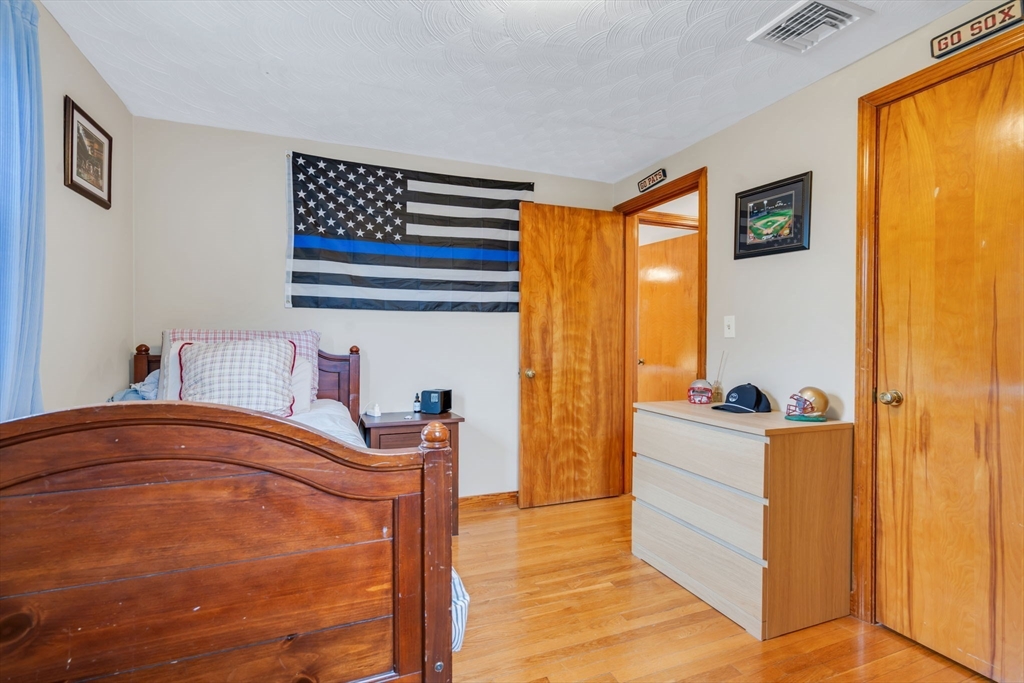 62 Eastside Road Wrentham, MA 02093 - Photo 23 of 41