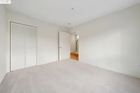 $415,000 | 485 West MacArthur Boulevard, Unit 407, Oakland, CA 94609