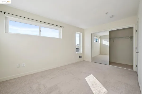 $415,000 | 485 West MacArthur Boulevard, Unit 407, Oakland, CA 94609