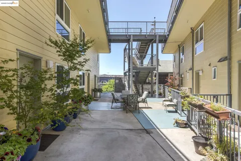 $415,000 | 485 West MacArthur Boulevard, Unit 407, Oakland, CA 94609