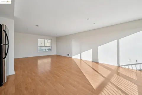 $415,000 | 485 West MacArthur Boulevard, Unit 407, Oakland, CA 94609