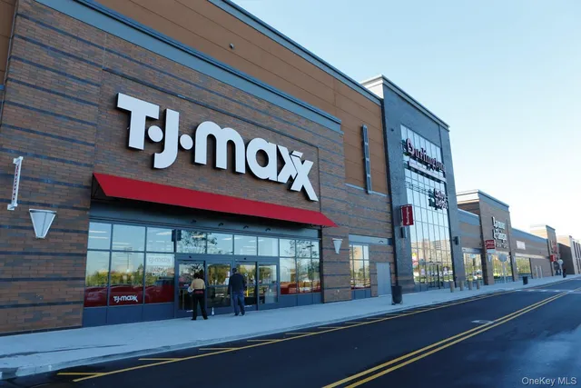 $500,000 | 1020 Elton Street, Unit 18BB | East New York