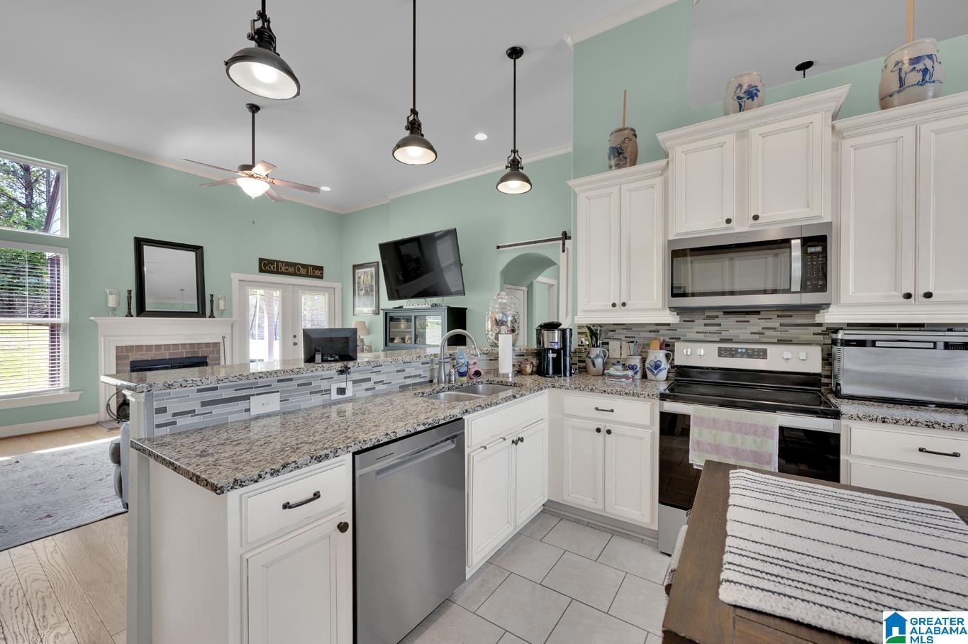 9217 Jardin Circle Leeds, AL 35094 - Photo 16 of 36