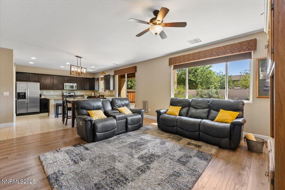 1860 Braemore Drive Reno, NV 89521 - Photo 7 of 26 11-1860 Braemore Drive Reno NV 89521 (11