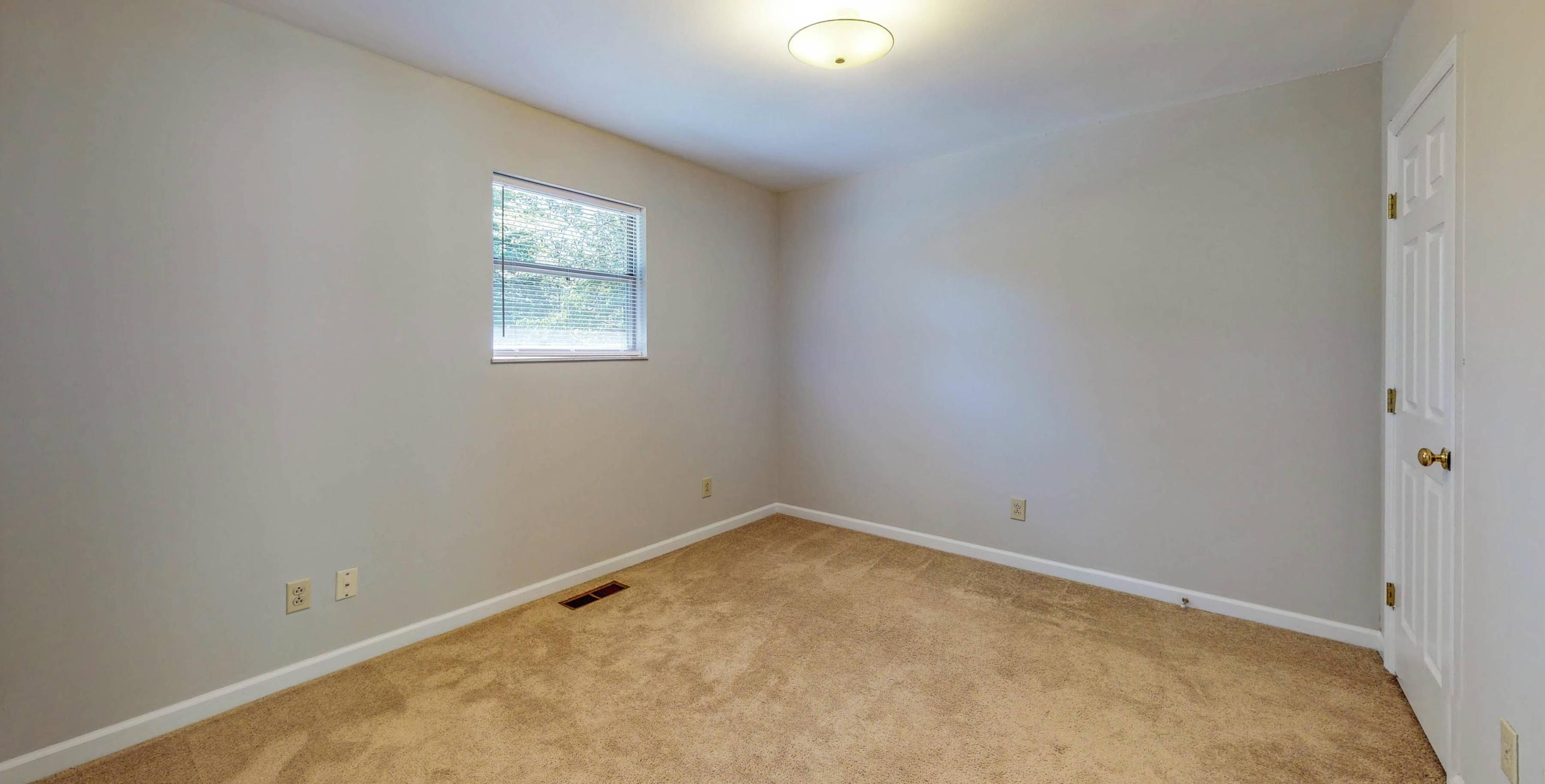 2308 Roundtree Road Knoxville, TN 37923 - Photo 8 of 9 Bedroom 3