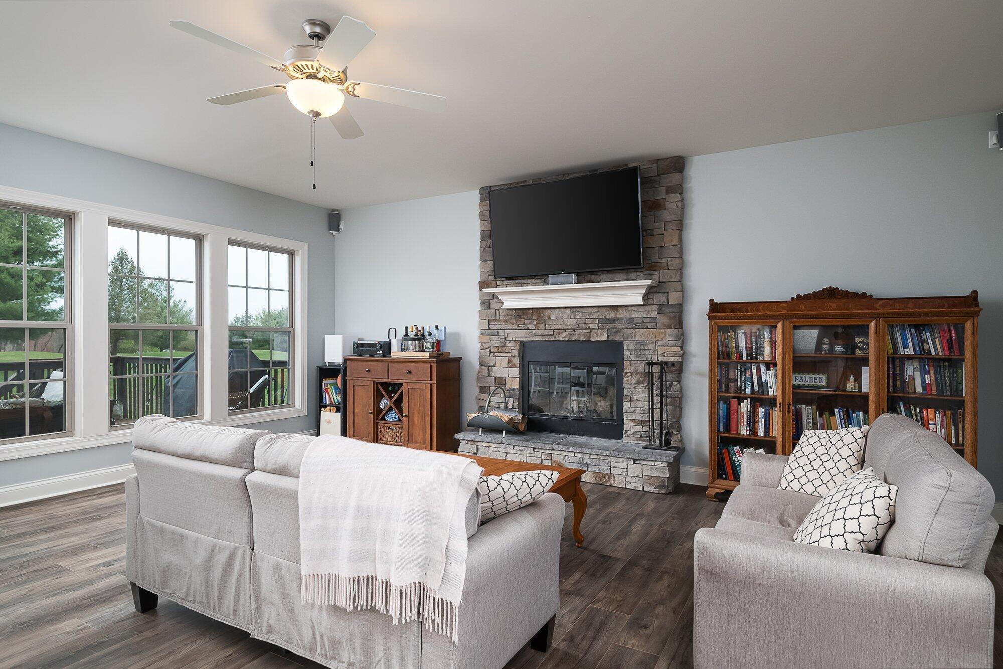 125_inverness_dr_2_22_24-006.jpg-SMALL