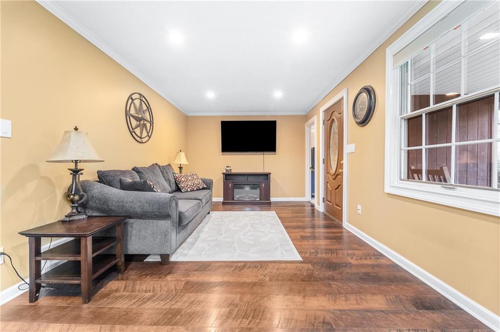37 Wilson Avenue Cecil, PA 15321 - Photo 5 of 30 Gallery Image 5