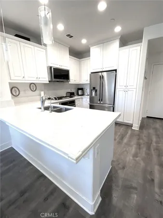 $899,999 | 268 Auburn Heights Lane, Anaheim Hills, CA 92807