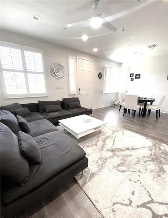 $899,999 | 268 Auburn Heights Lane, Anaheim Hills, CA 92807