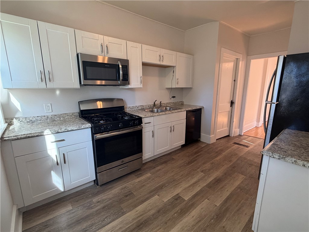 223 Hamilton Street, Unit 227 Rochester, NY 14620 - Photo 7 of 14 Gallery Image 7