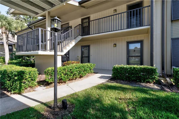 $239,000 | 31 Plantation Drive, Unit 203, Vero Beach, FL 32966