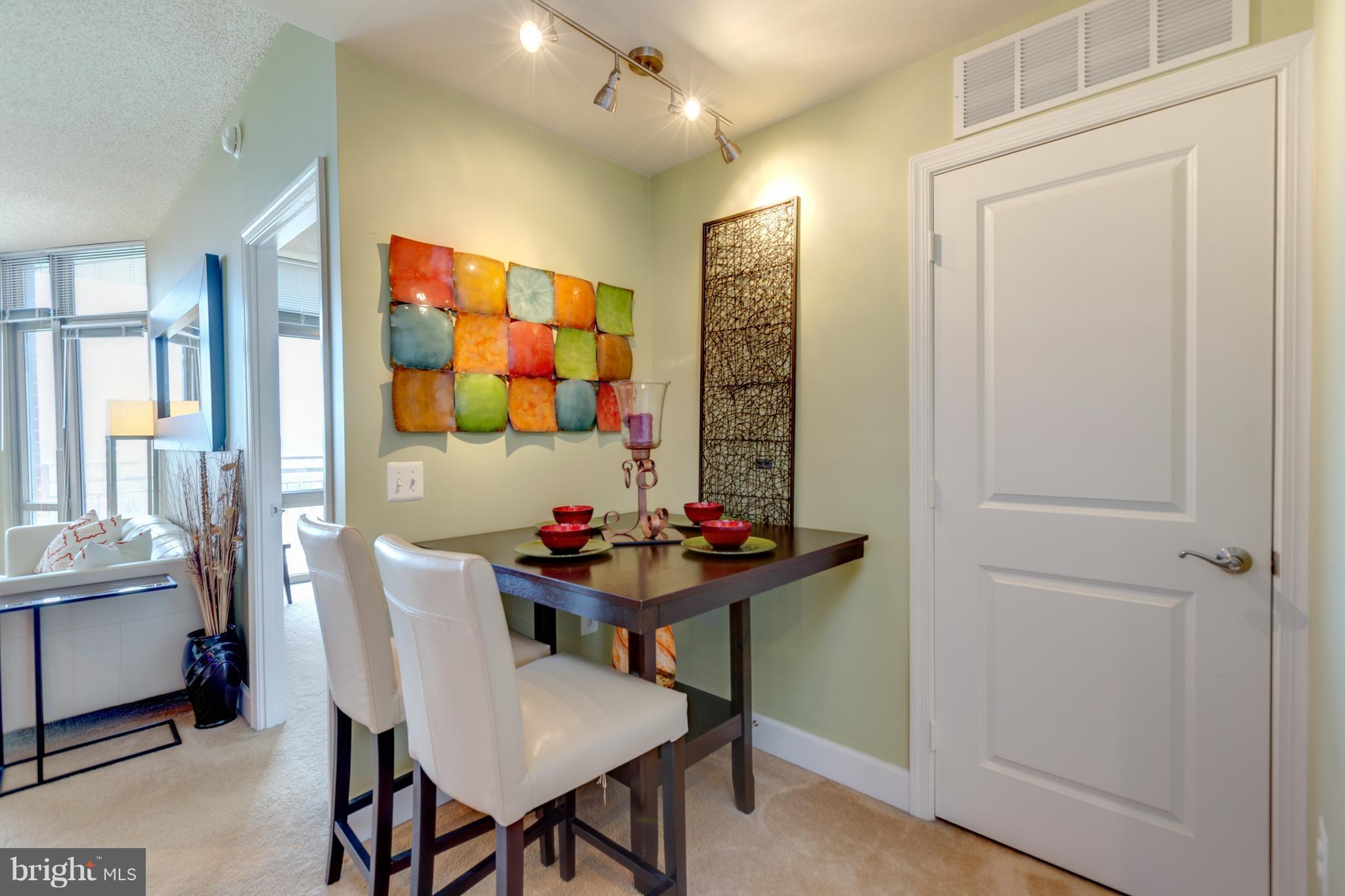 3600 South Glebe Road, Unit 921W Arlington, VA 22202 - Photo 12 of 30 Dining Room