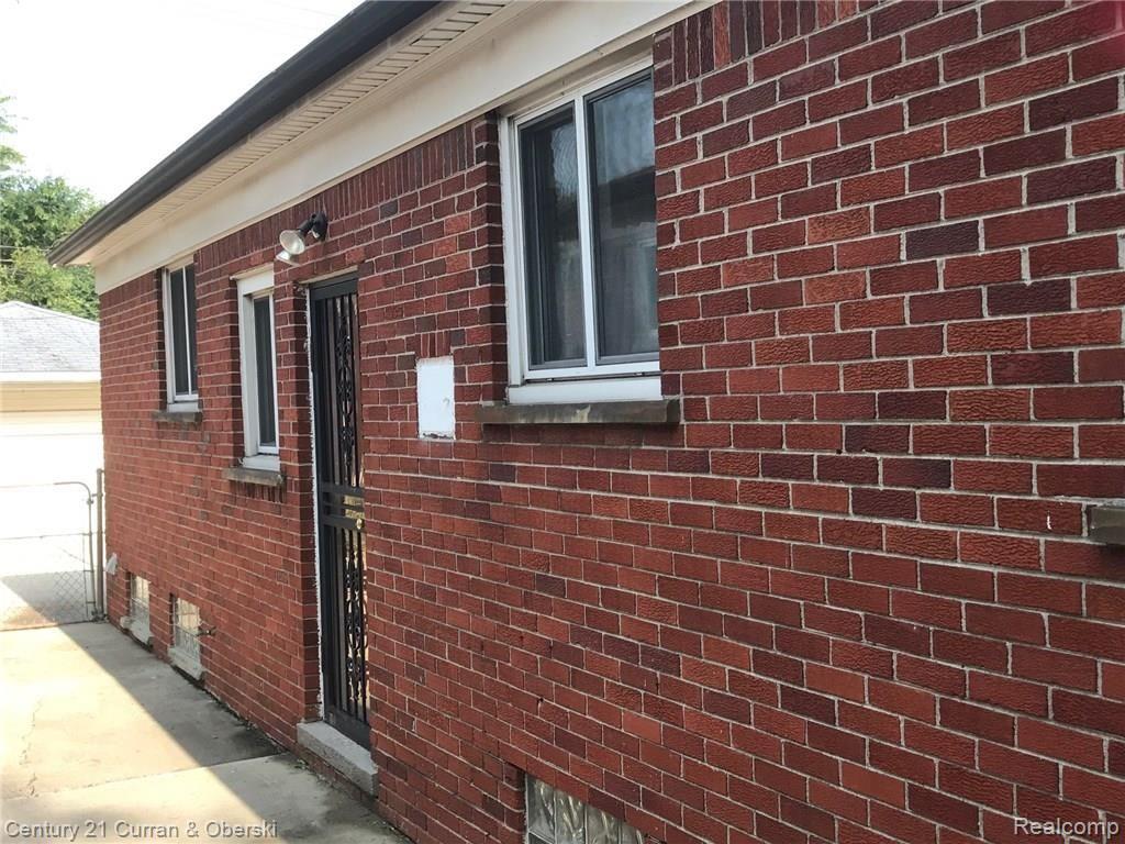 20530 Annchester Road Detroit, MI 48219 - Photo 5 of 15 IMG_2311.JPG