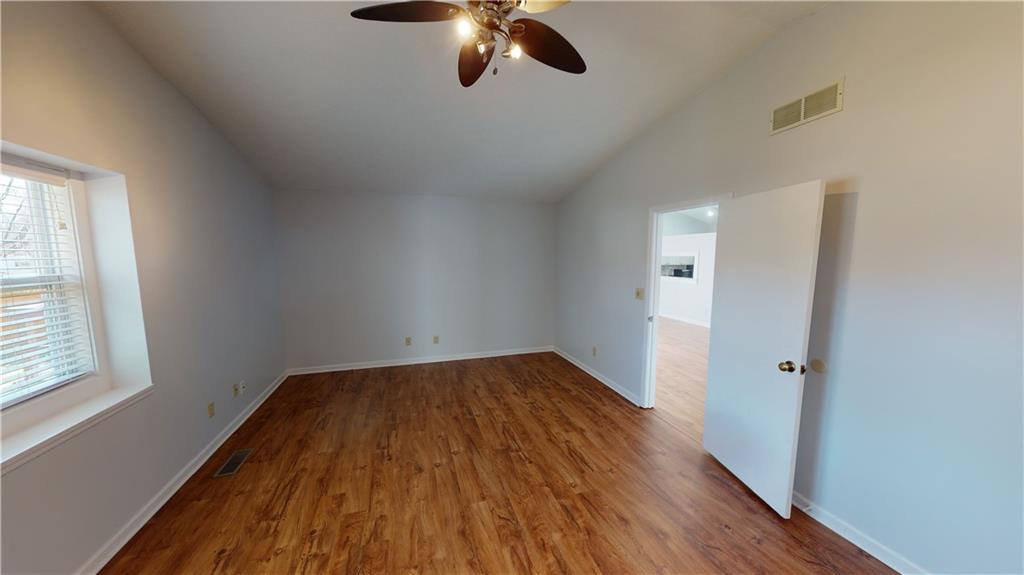 9205 Warwick Road Indianapolis, IN 46240 - Photo 13 of 26