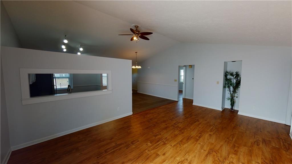 9205 Warwick Road Indianapolis, IN 46240 - Photo 9 of 26