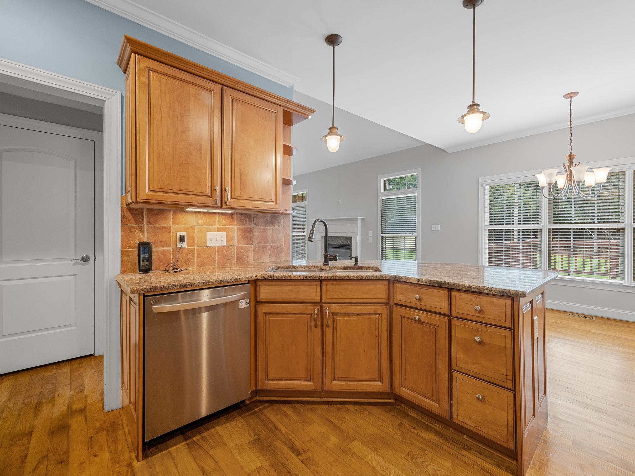 583 Chattooga Road Roebuck, SC 29376 - Photo 7 of 49